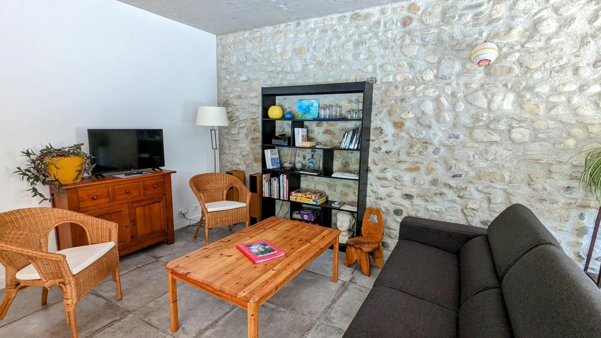 קרסט Rez-De-Jardin Independant Dans Ferme Maraichere Bio Avec Grand Jardin Privatif Clos Et Arbore מראה חיצוני תמונה